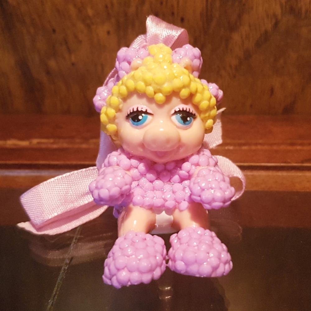 1986 Muppet Babies Miss Piggy Figure Hand Crafted Beaded Ornament Vintage